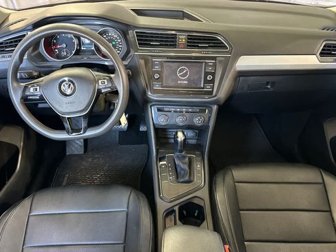 Used 2018 Volkswagen Tiguan S FWD image 4