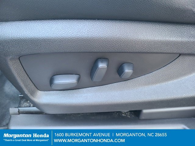 Used 2019 Chevrolet Suburban LT AWD/4WD image 16