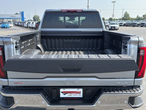 New 2026 GMC Sierra 2500 SLT w/ SLT Premium Package AWD/4WD image 13