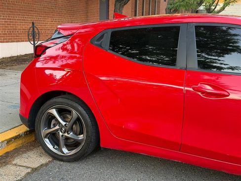 Used 2019 Hyundai Veloster 2.0 FWD image 3