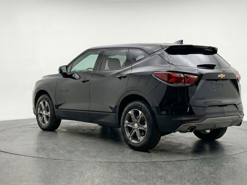 Used 2025 Chevrolet Blazer LT FWD image 6