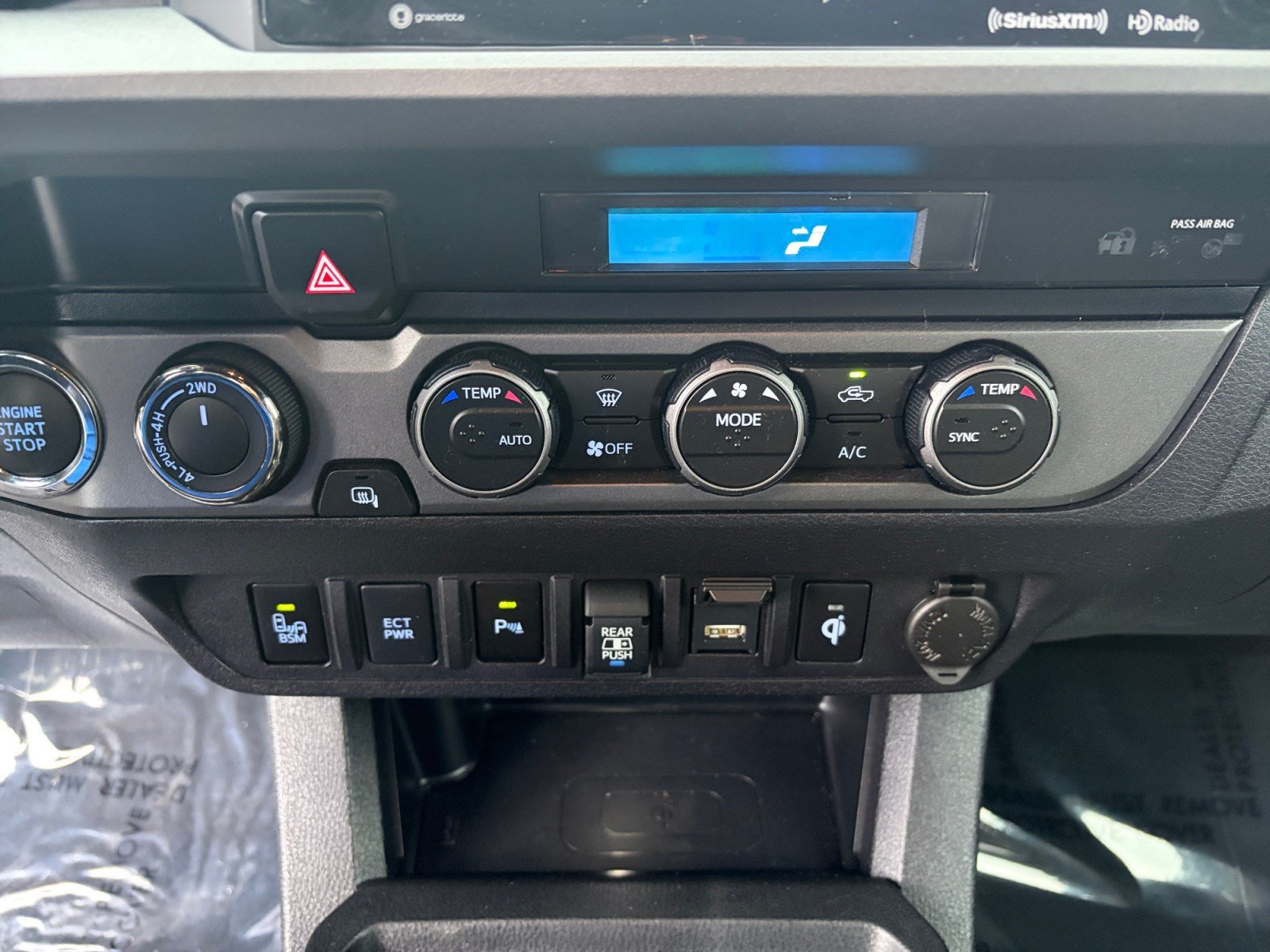 Certified 2023 Toyota Tacoma TRD Off-Road w/ Technology Package AWD/4WD image 22