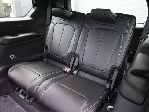 New 2025 Jeep Grand Cherokee L Limited image 14