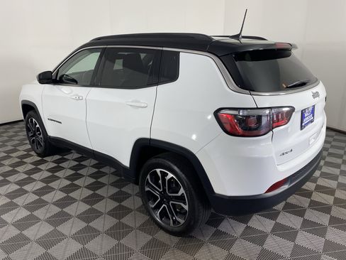 Used 2022 Jeep Compass Limited image 9