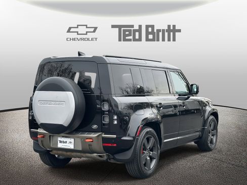 Used 2023 Land Rover Defender 110 X image 4