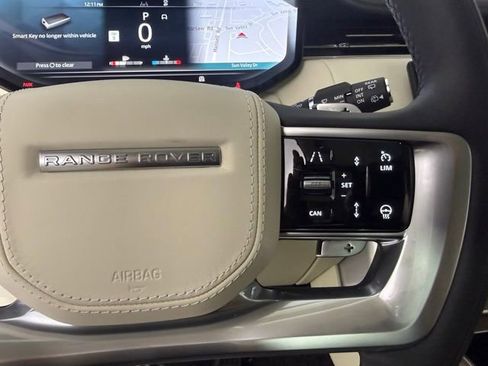 New 2026 Land Rover Range Rover Long Wheelbase SE AWD/4WD image 19