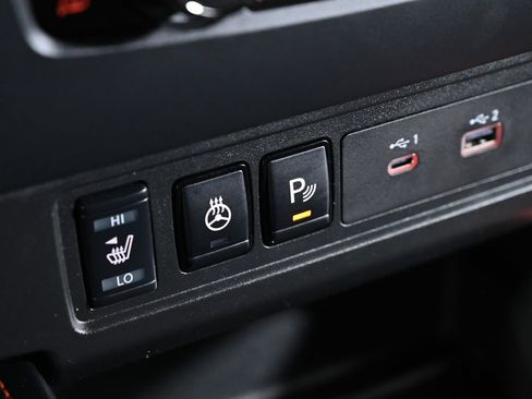 Certified 2023 Nissan Frontier PRO-4X w/ Pro Convenience Package AWD/4WD image 22