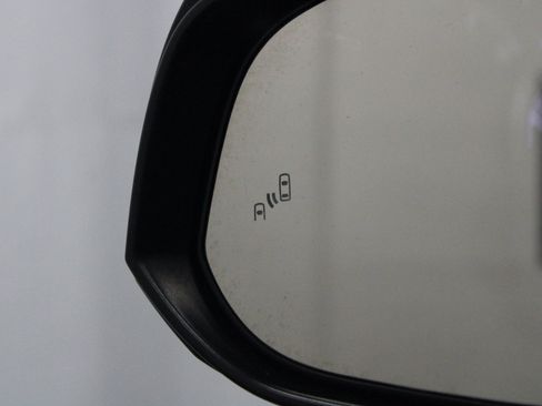 Used 2022 Toyota Highlander Limited image 43