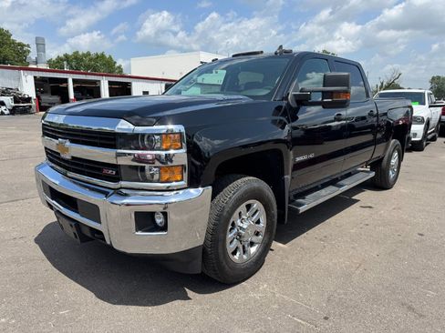 Used 2016 Chevrolet Silverado 3500 LT w/ LT Convenience Package AWD/4WD image 1