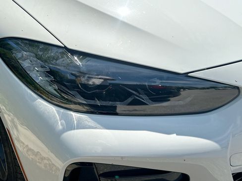 Used 2023 BMW M440i Coupe w/ Premium Package image 10