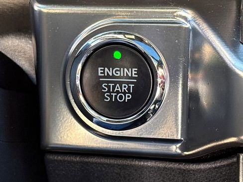 Used 2023 Ford F150 Lariat w/ Equipment Group 502A High image 36