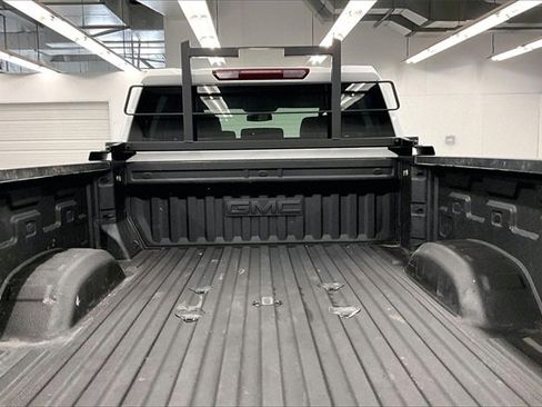 Used 2023 GMC Sierra 3500 SLE w/ SLE Value Package image 26