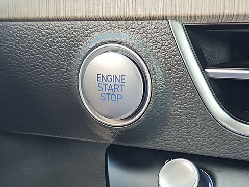 Certified 2025 Hyundai Sonata SEL image 28