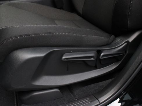 New 2027 Honda CR-V LX image 13