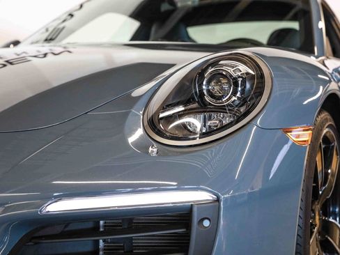 Used 2017 Porsche 911 Carrera image 28