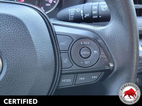 Used 2022 Toyota RAV4 XLE FWD image 29