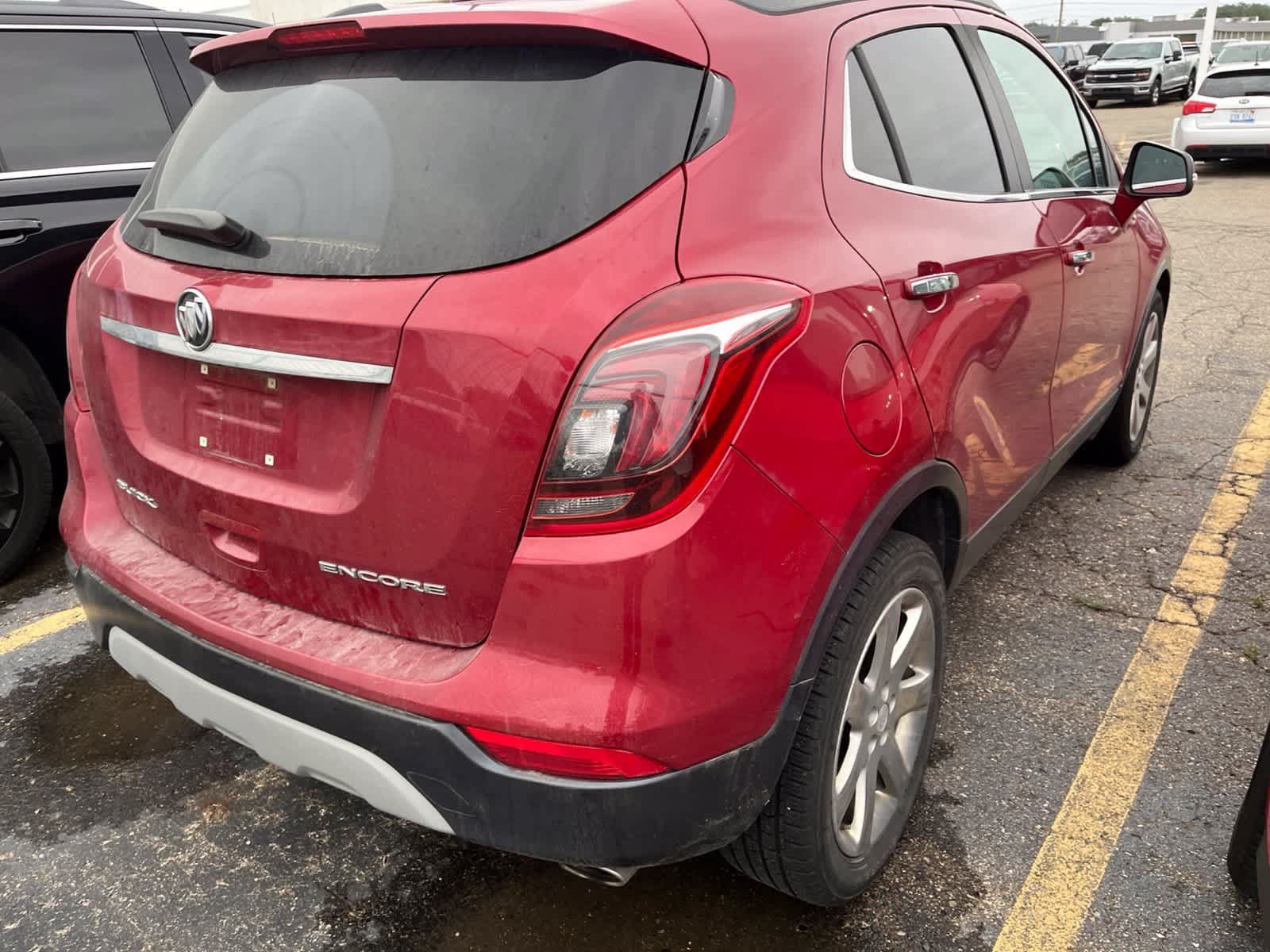 Used 2018 Buick Encore Essence w/ Experience Buick Package FWD image 12