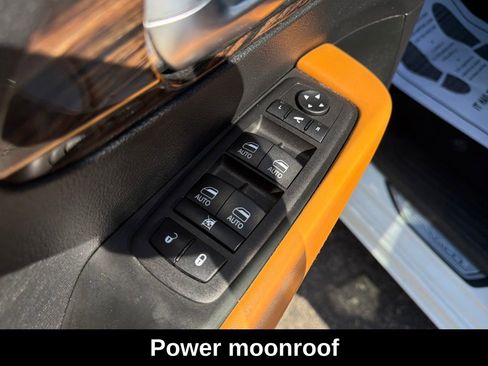 Used 2023 Chrysler Pacifica Pinnacle image 14