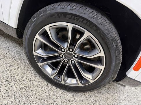 Used 2022 Jeep Grand Wagoneer Series III w/ Rear Seat Video Group 1 image 54