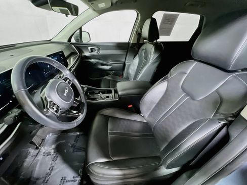 Used 2024 Kia Sorento S FWD image 18