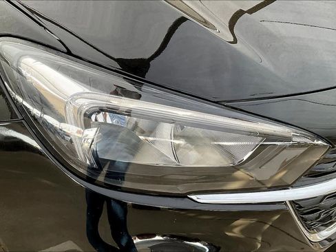 Certified 2022 Buick Encore GX Select w/ Advanced Technology Package image 26