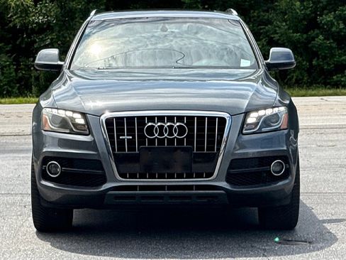 Used 2012 Audi Q5 3.2 Prestige w/ Prestige Pkg image 2