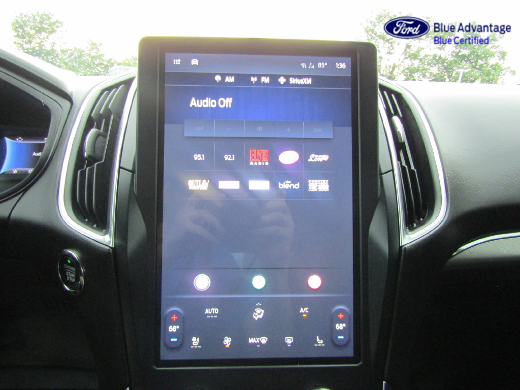 Certified 2024 Ford Edge Titanium AWD/4WD image 18