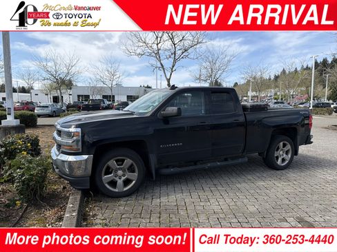Used 2017 Chevrolet Silverado 1500 LT w/ All Star Edition AWD/4WD image 1