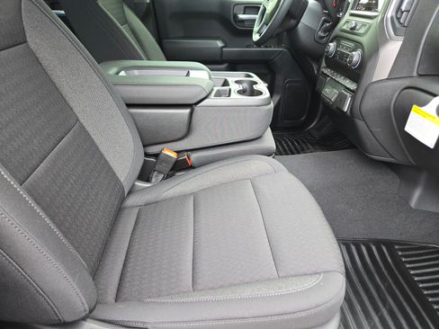 New 2026 Chevrolet Silverado 1500 Custom Trail Boss AWD/4WD image 11