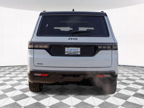 New 2026 Jeep Grand Wagoneer Summit AWD/4WD image 14
