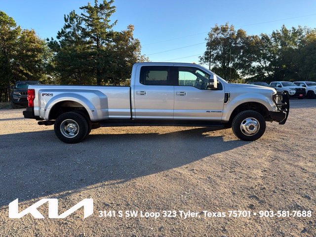 Used 2018 Ford F350 Lariat w/ Lariat Value Package AWD/4WD image 15