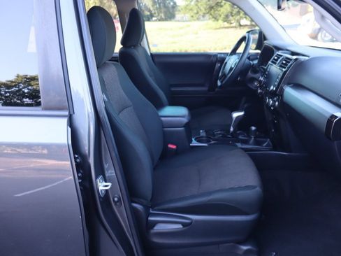 Used 2020 Toyota 4Runner TRD Off-Road AWD/4WD image 22