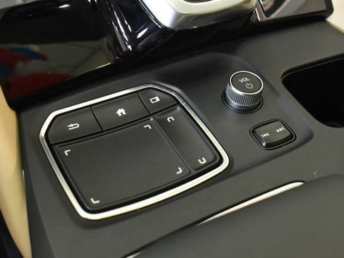 Used 2023 Acura MDX SH-AWD w/ Technology Package image 35