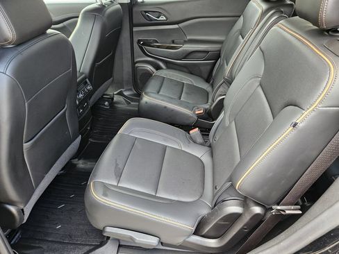 Used 2023 GMC Acadia AT4 w/ Technology Package AWD/4WD image 15