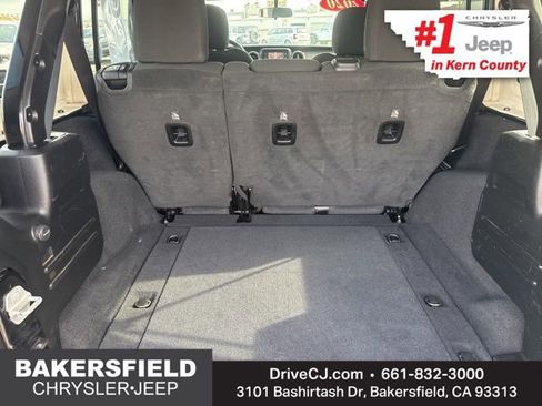 Used 2020 Jeep Wrangler Unlimited Sport S image 26