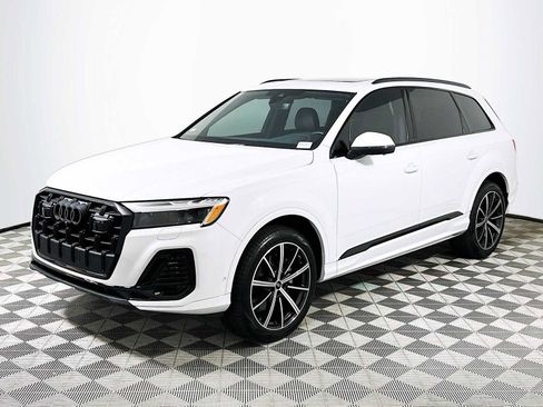 Certified 2025 Audi Q7 2.0T Premium Plus w/ Premium Plus Package image 3