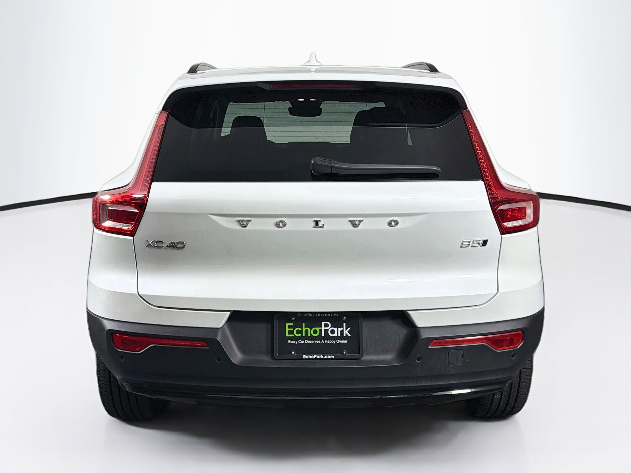 Used 2026 Volvo XC40 B5 Plus AWD/4WD image 7