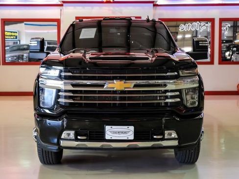 Used 2023 Chevrolet Silverado 3500 High Country AWD/4WD image 8