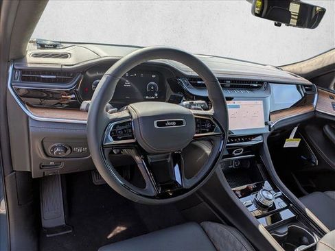 New 2026 Jeep Grand Cherokee L Summit w/ Obsidian Package AWD/4WD image 3