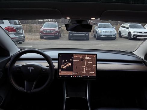 Used 2020 Tesla Model 3 Standard Range Plus image 20