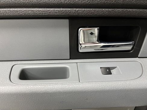 Used 2012 Ford F150 XLT w/ XLT Chrome Pkg image 35