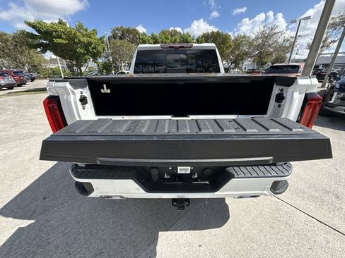 Used 2022 GMC Sierra 1500 Denali w/ Denali Reserve Package image 24