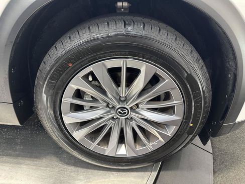 Used 2024 MAZDA CX-90 3.3 Turbo w/ Select Package AWD/4WD image 12