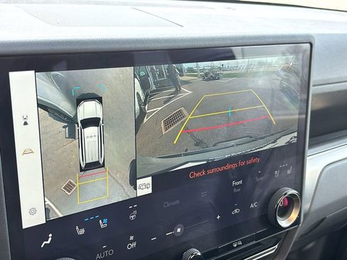 Used 2024 Lexus GX 550 w/ Accessory Package (2T) image 20