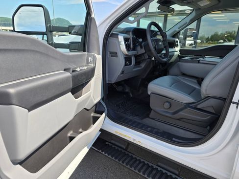 Used 2025 Ford F450 XL RWD image 15