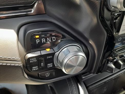 Used 2023 RAM 1500 Limited AWD/4WD image 19