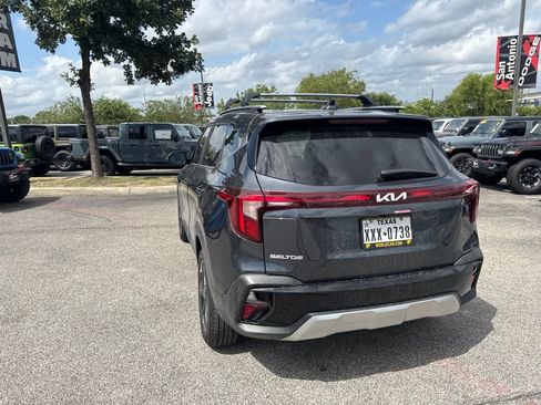 Used 2026 Kia Seltos EX FWD image 27