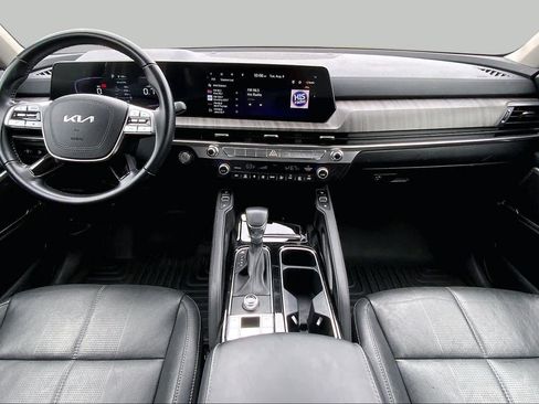 Used 2024 Kia Telluride EX w/ EX Captain's Chair Package FWD image 15