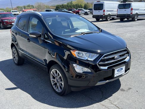 Used 2022 Ford EcoSport Titanium image 4