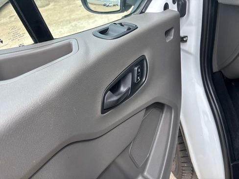 Used 2024 Ford Transit 350 XLT RWD image 12